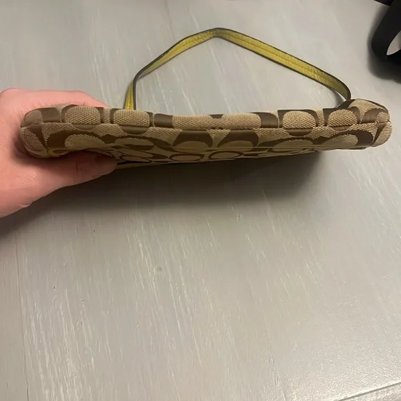 Coach Brown and Yellow Women's large wrislet - Picture 4 of 10